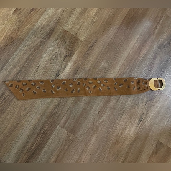 Yves Saint Laurent Vintage Leopard Print Belt. main image 12
